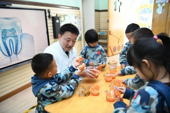 均源自校直幼儿园多年来的一线保教实践